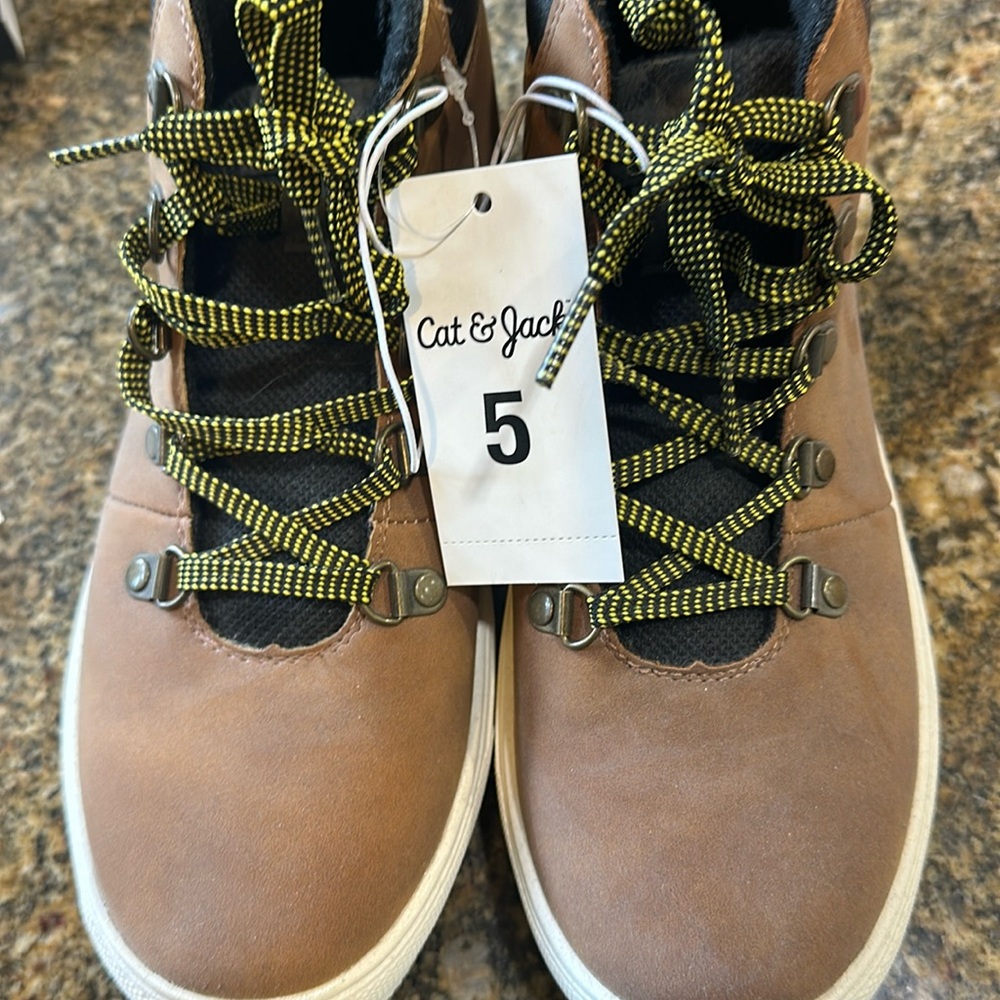 Brand new! Never worn! Cat & Jack tan Homer fall/winter boots.